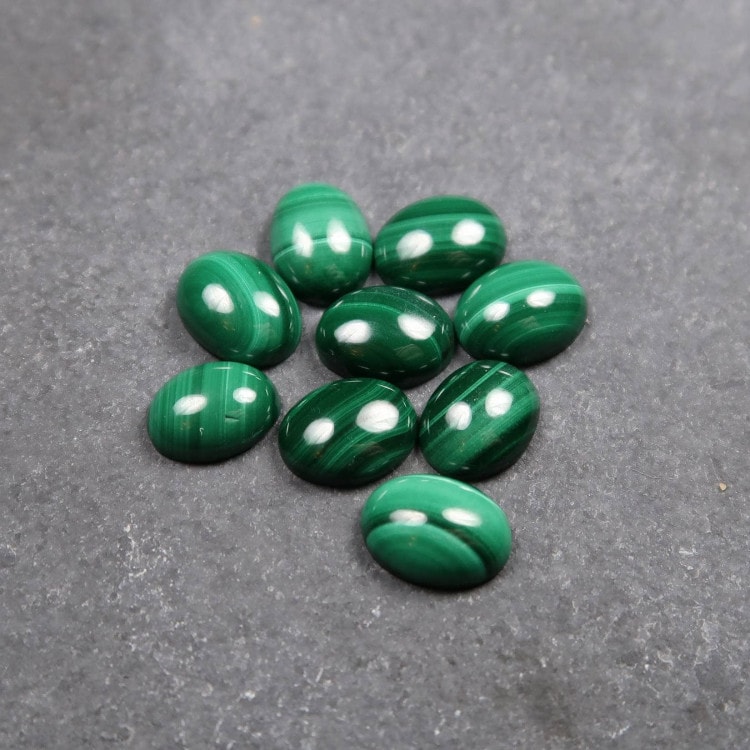 Malachite cabochons for jewellery makers