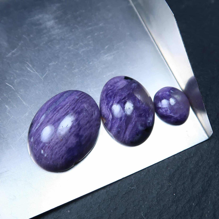 chaorite cabochons for jewellery making 2