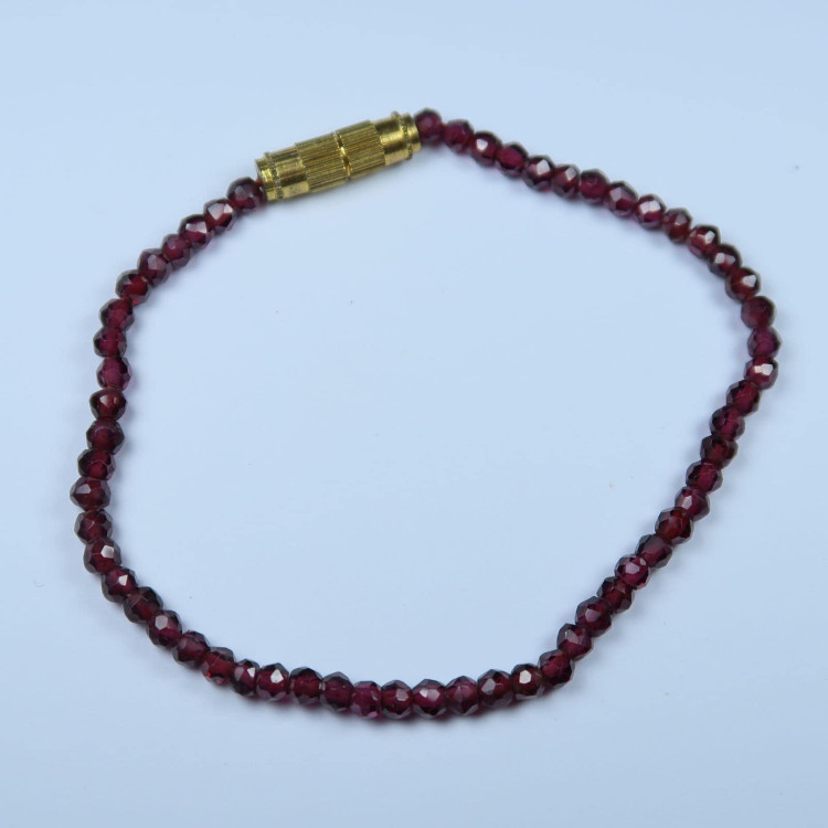 faceted garnet bead bracelets 2