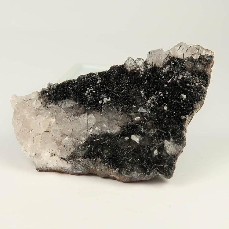 goethite on quartz druzy crystals from morocco 39