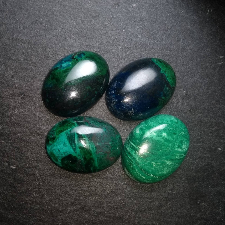 Chrysocolla cabochons for jewellery making