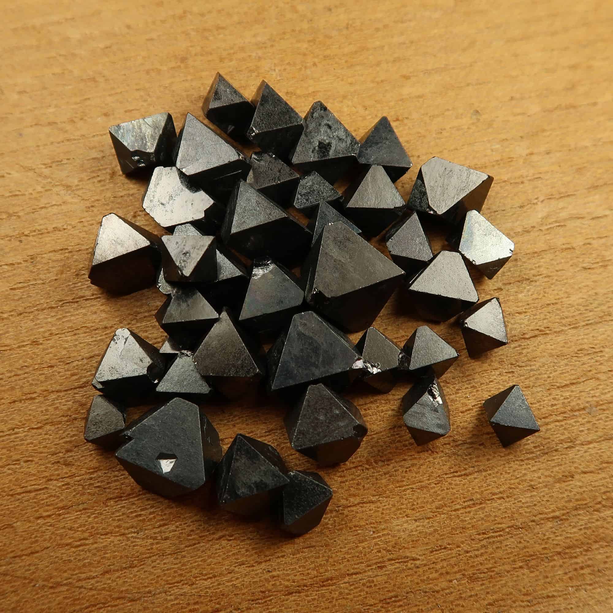 Magnetite Crystals - Buy Magnetite Crystal specimens - UK Mineral Shop