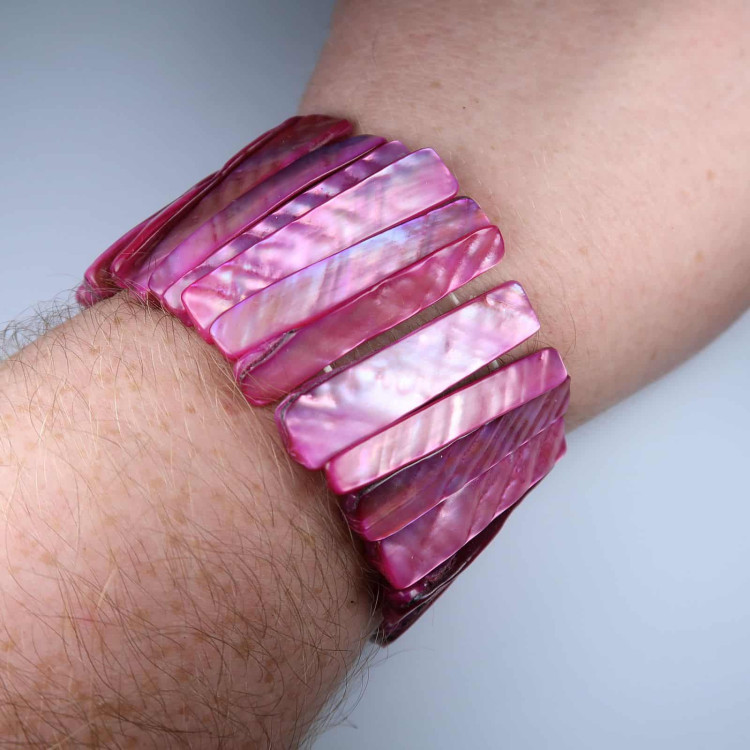 wide shell bracelet dyed pink 3