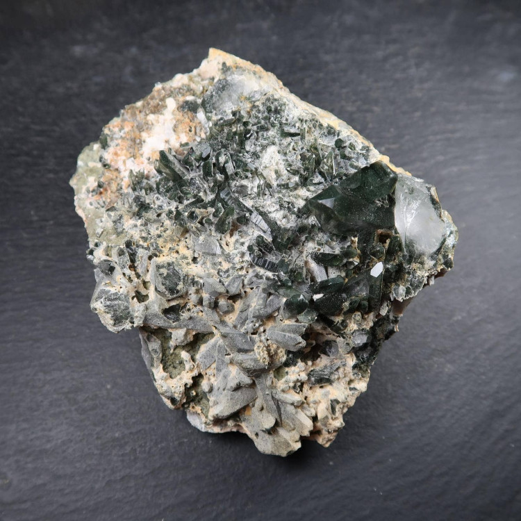 chlorite in quartz cluster specimen from pakistan 3