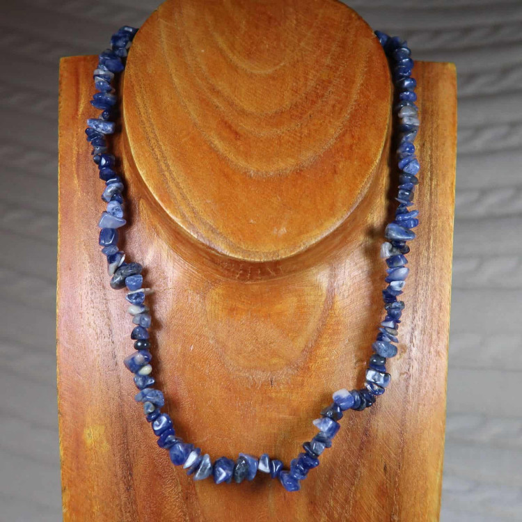 blue sodalite gemstone chip necklace