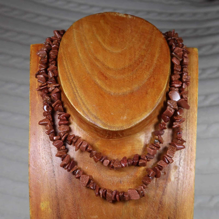 synthetic red goldstone chip bead necklace 3